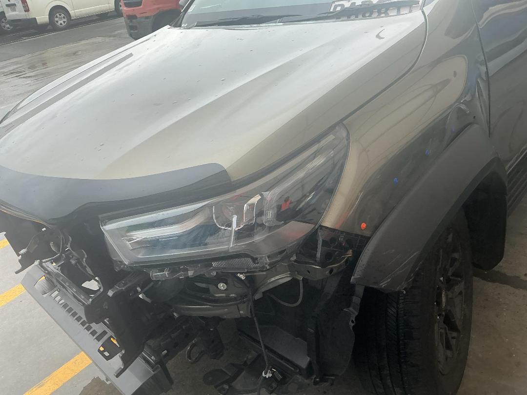 Photo '7' of Toyota Hilux SR5 Cruiser TD DC Photo '7' of Toyota Hilux SR5 Cruiser TD DC