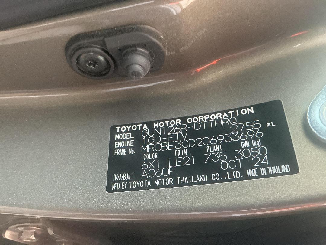 Photo '16' of Toyota Hilux SR5 Cruiser TD DC Photo '16' of Toyota Hilux SR5 Cruiser TD DC