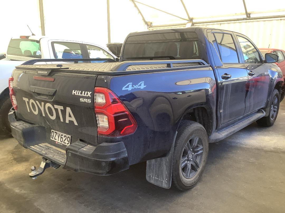 Photo '7' of Toyota Hilux SR5 TD DC