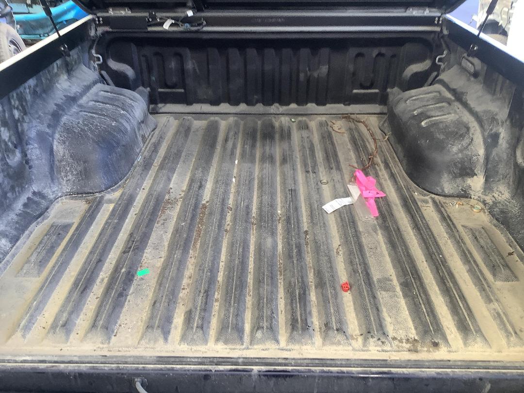 Photo '10' of Toyota Hilux SR5 TD DC