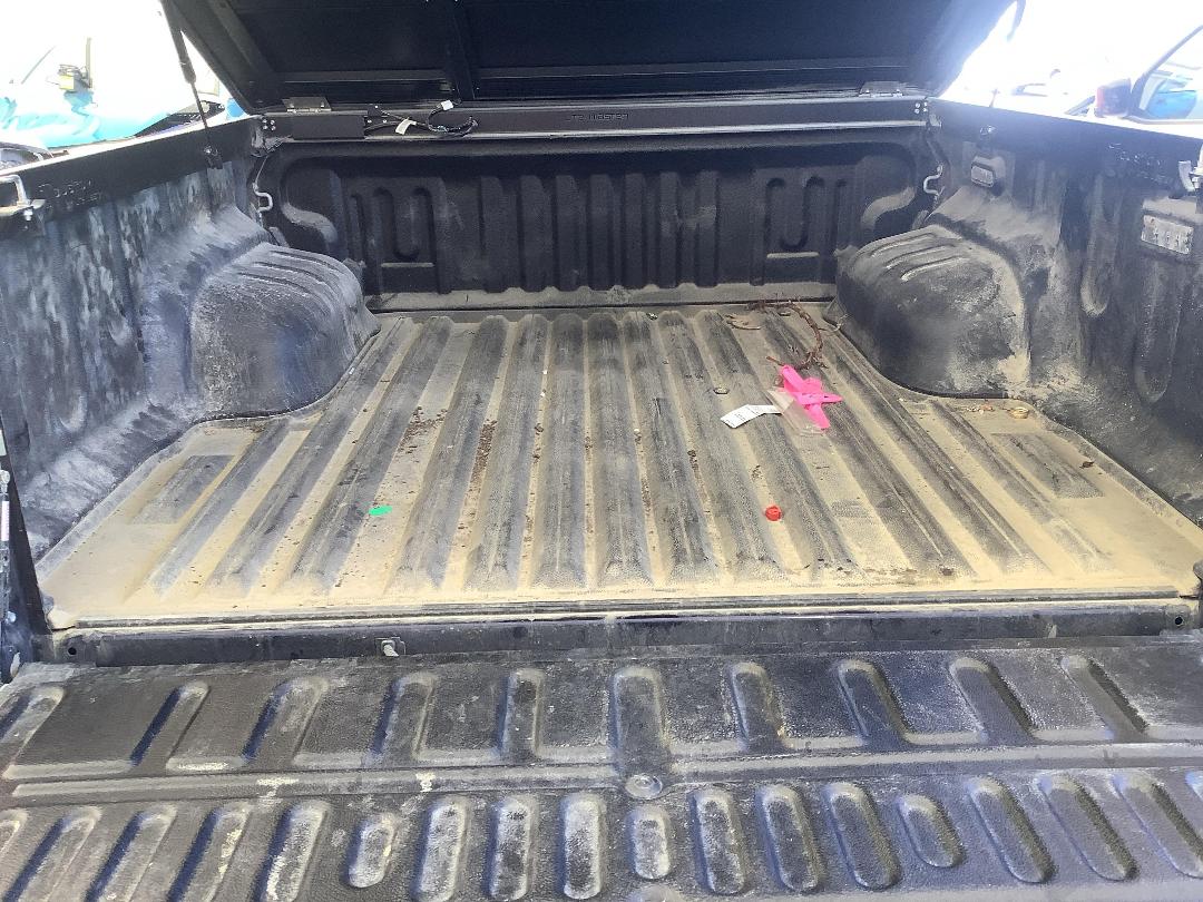 Photo '9' of Toyota Hilux SR5 TD DC