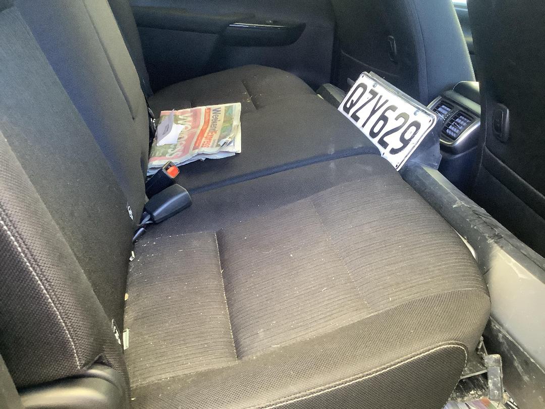 Photo '12' of Toyota Hilux SR5 TD DC