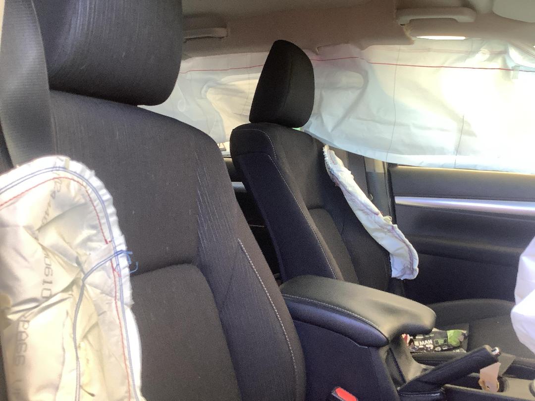 Photo '16' of Toyota Hilux SR5 TD DC