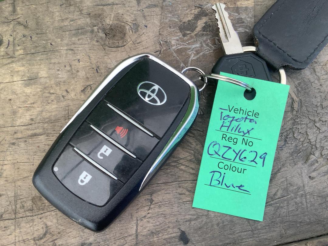 Photo '23' of Toyota Hilux SR5 TD DC