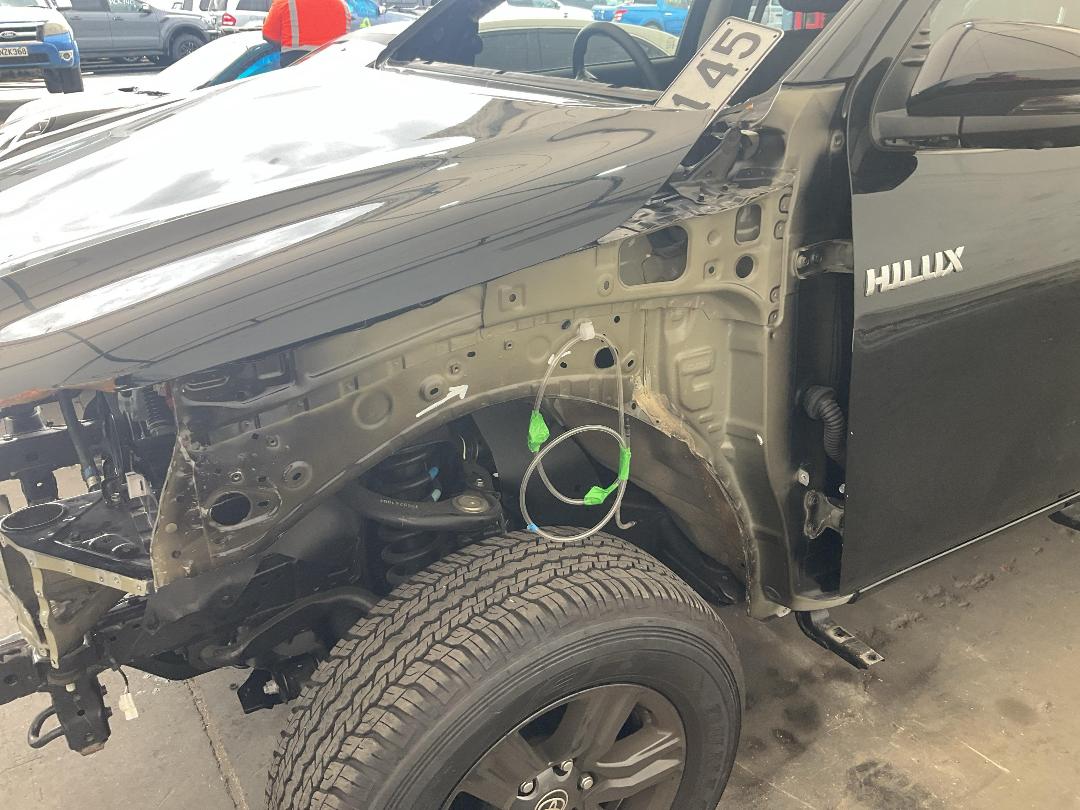 Photo '12' of Toyota Hilux SR5 TD DC