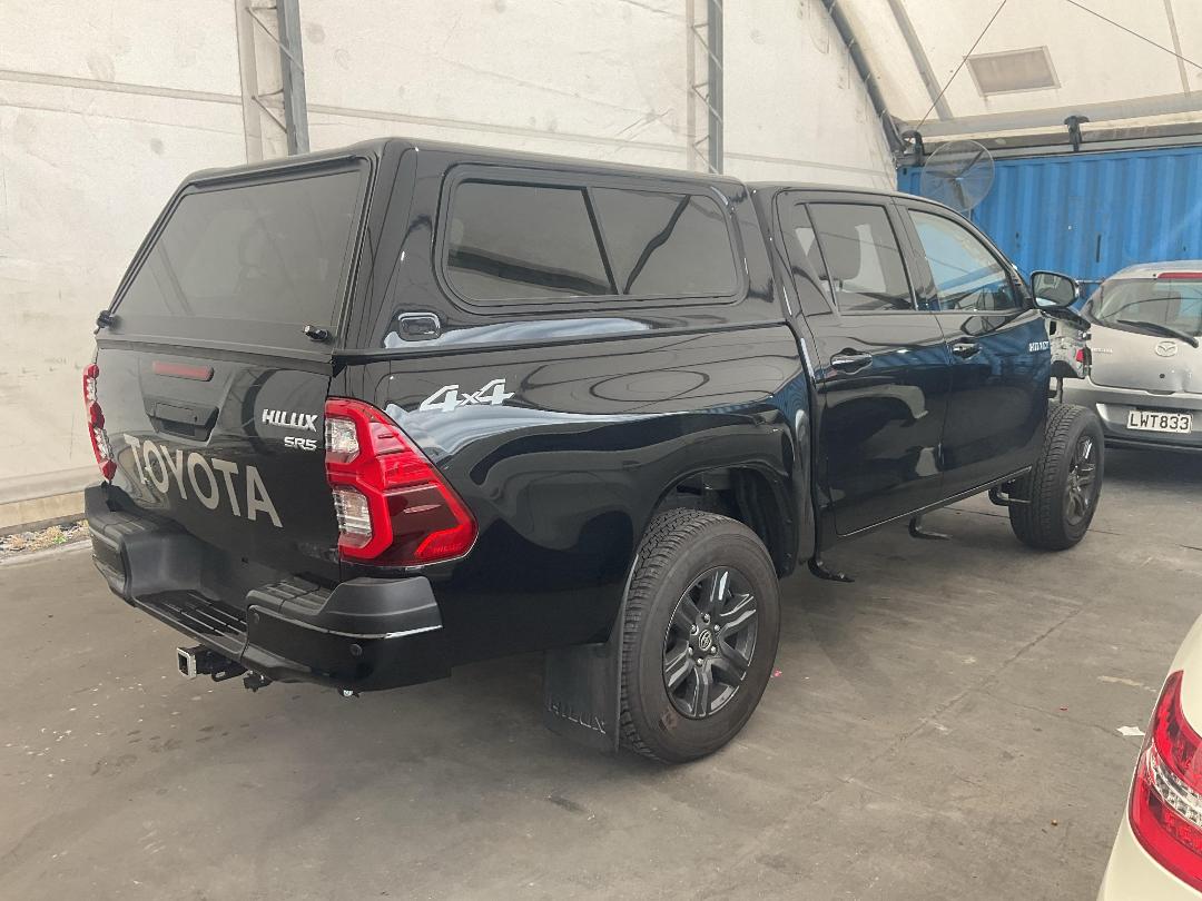 Photo '6' of Toyota Hilux SR5 TD DC