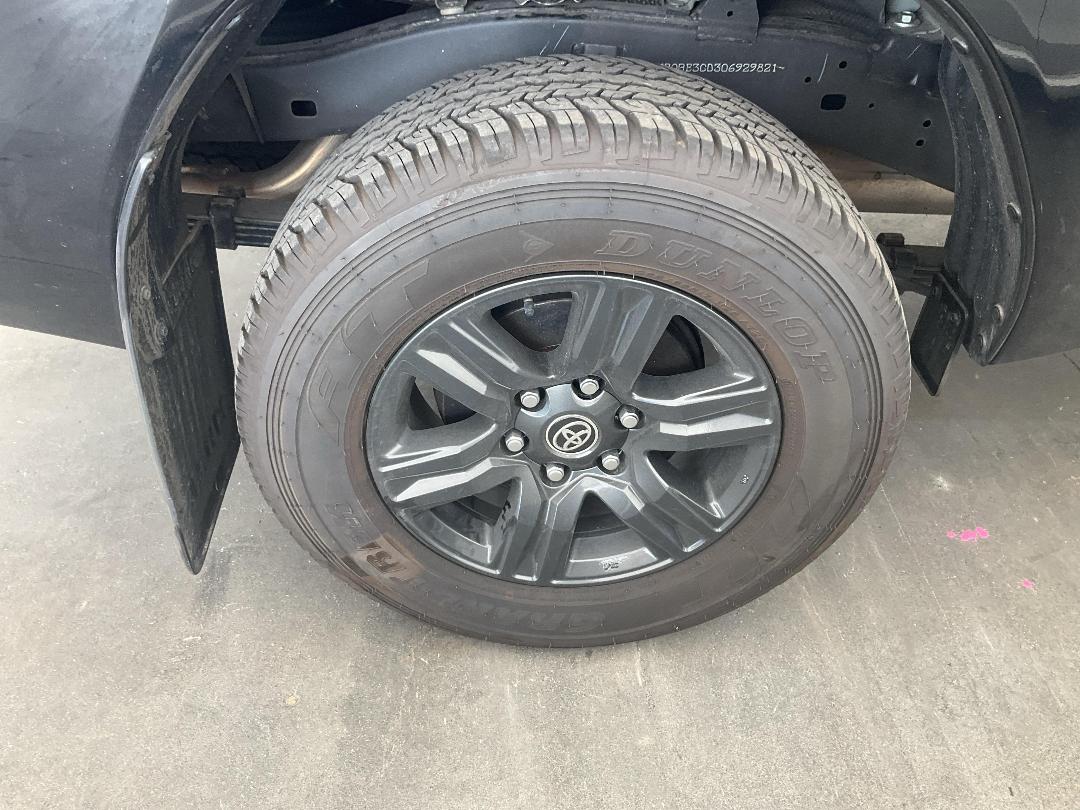 Photo '18' of Toyota Hilux SR5 TD DC