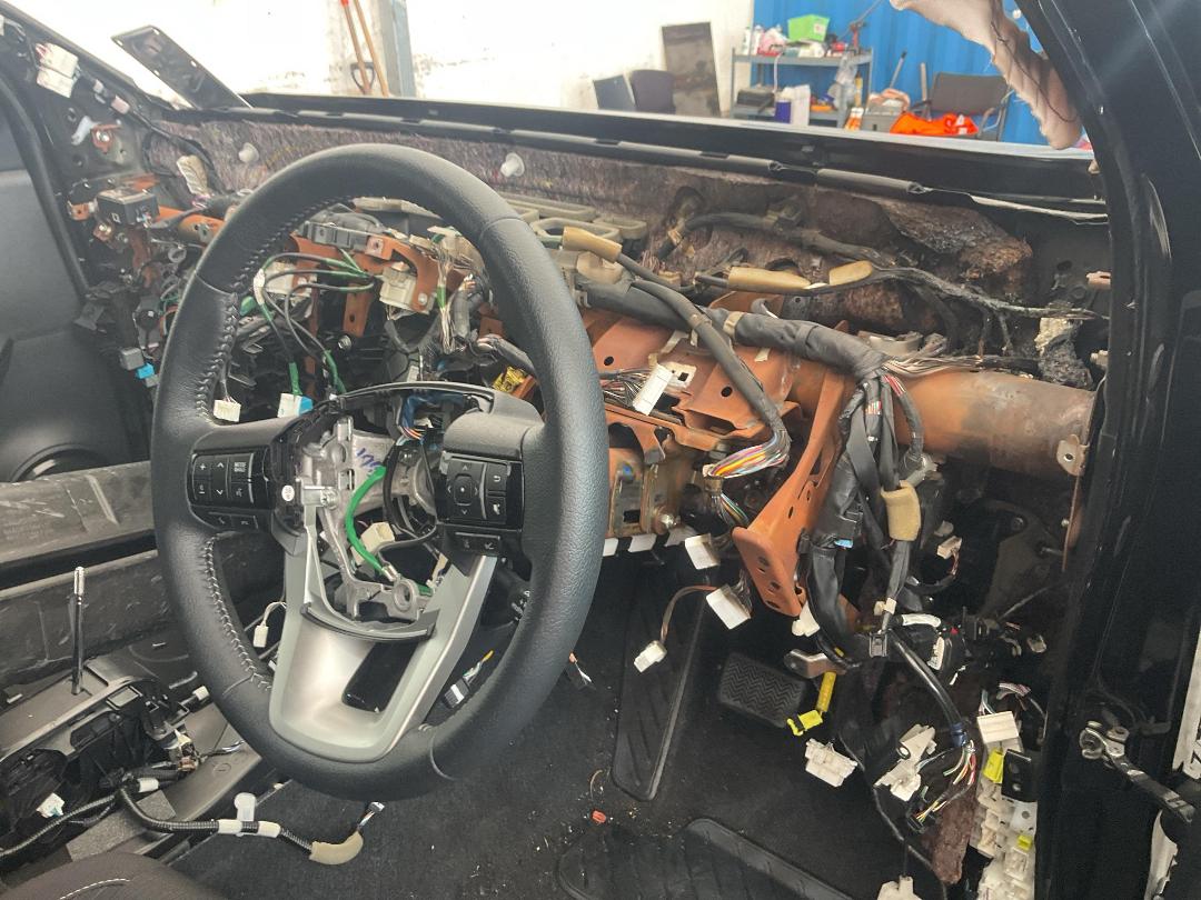 Photo '26' of Toyota Hilux SR5 TD DC