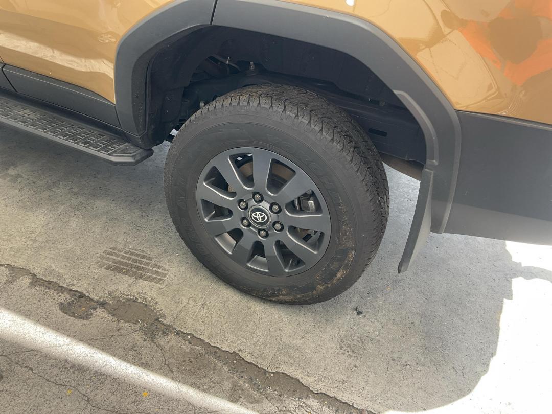 Photo '15' of Toyota Landcruiser Prado Adventure Photo '15' of Toyota Landcruiser Prado Adventure