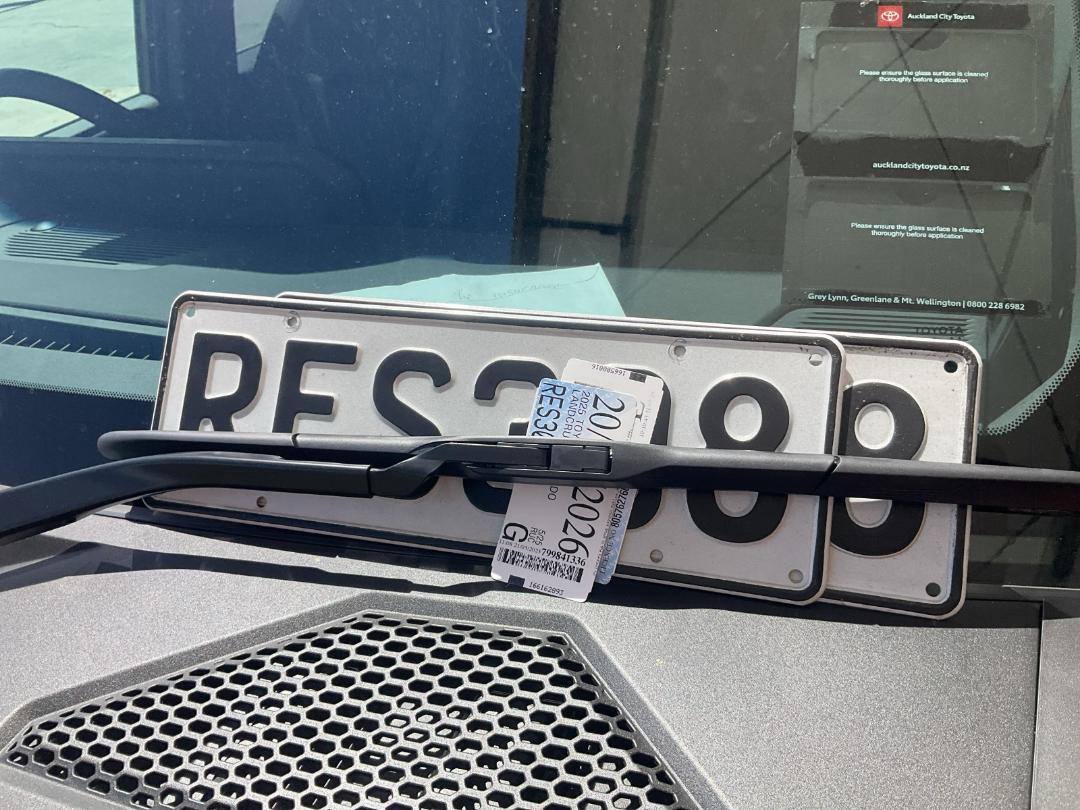 Photo '25' of Toyota Landcruiser Prado Adventure Photo '25' of Toyota Landcruiser Prado Adventure