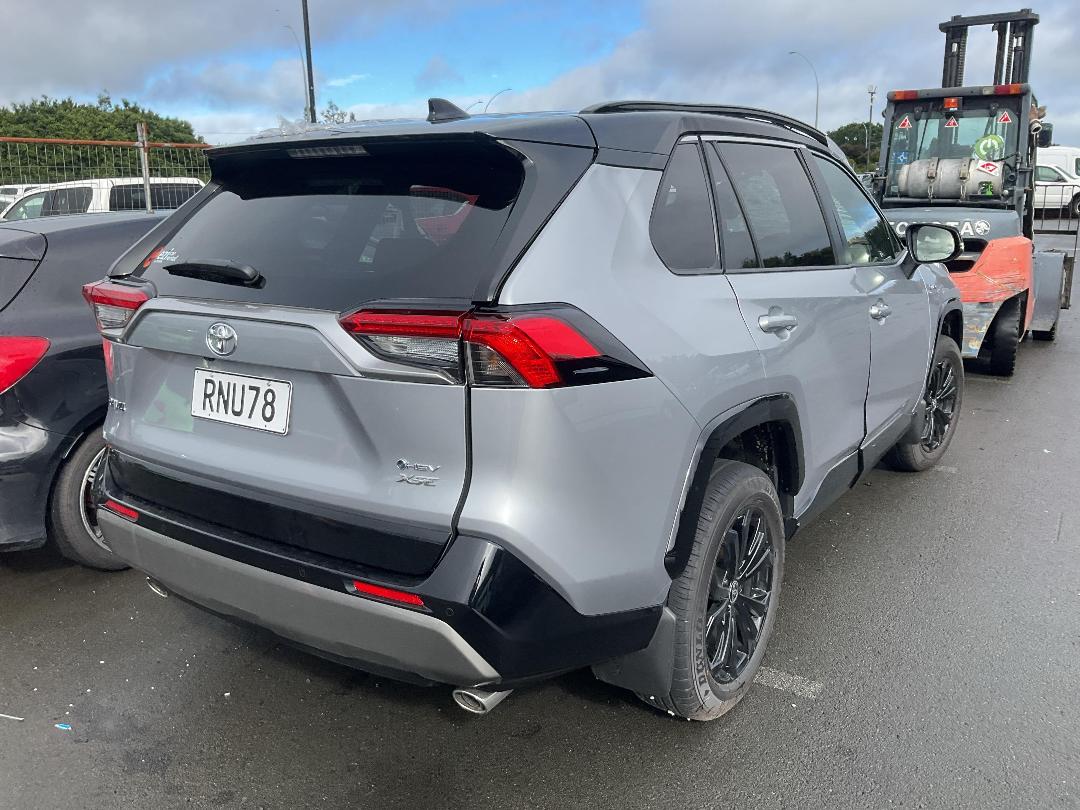 Photo '4' of Toyota Rav4 XSE Photo '4' of Toyota Rav4 XSE