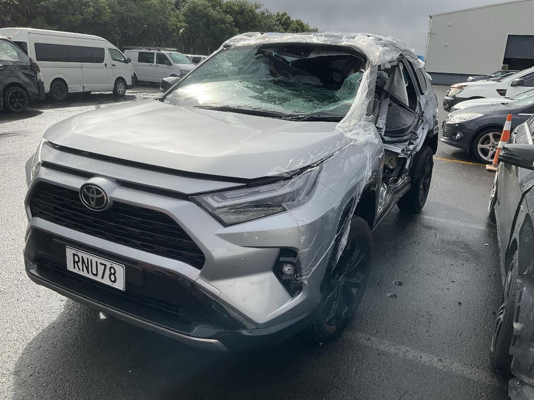 Photo '2' of Toyota Rav4 XSE Photo '2' of Toyota Rav4 XSE