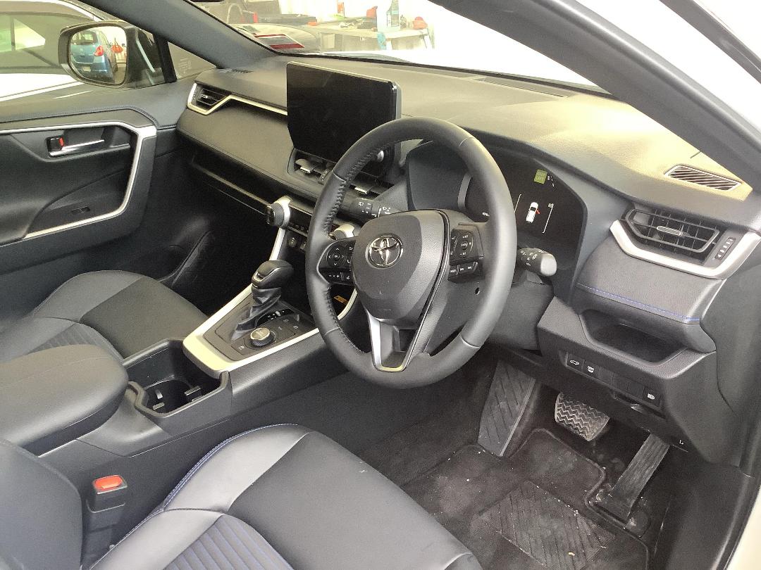 Photo '15' of Toyota Rav4 XSE