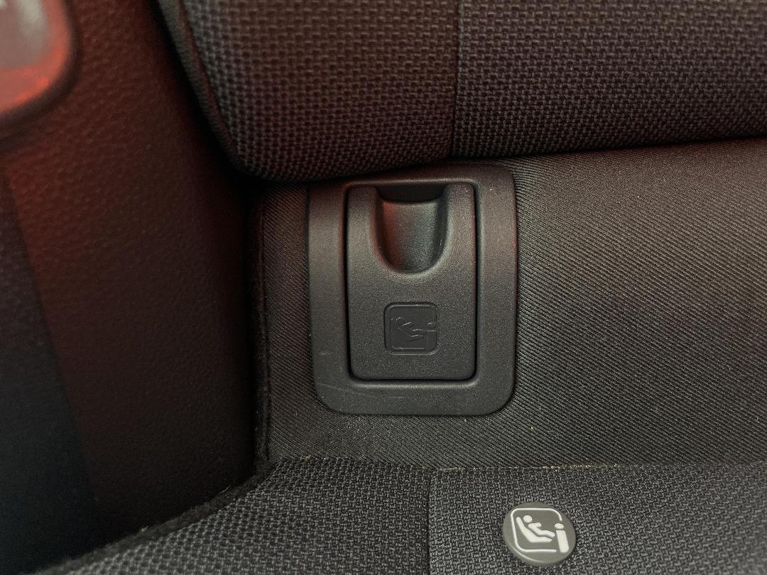 Photo '23' of Toyota Yaris