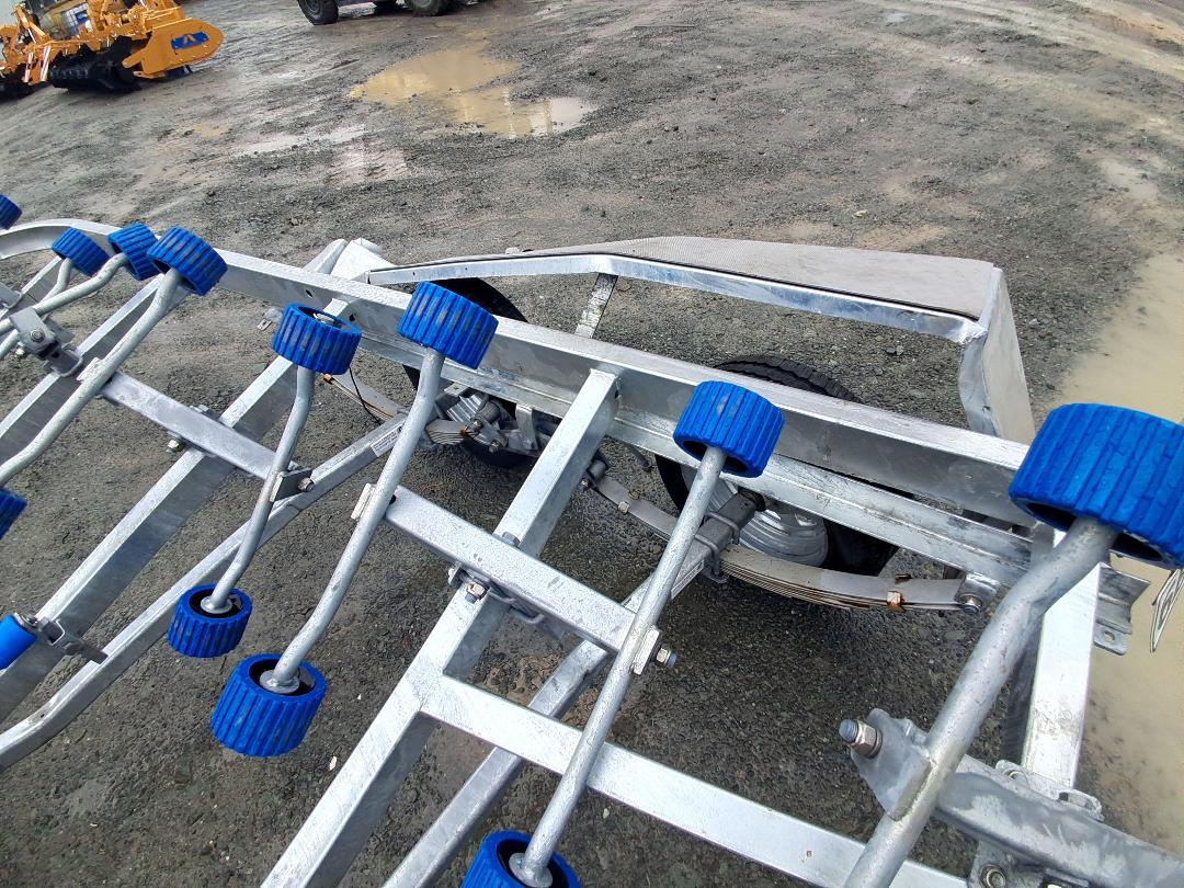 Photo '12' of TRAILER BST610D12 Boat - Tandem Photo '12' of TRAILER BST610D12 Boat - Tandem