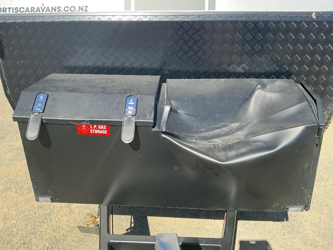 Photo '10' of Urban Tourer Caravan - Tandem