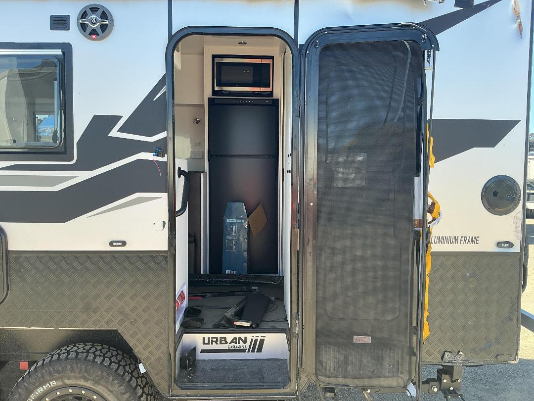 Photo '15' of Urban Tourer Caravan - Tandem