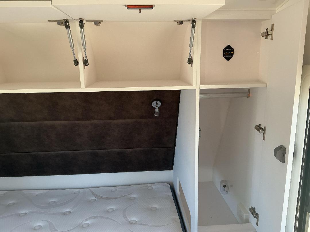 Photo '34' of Urban Tourer Caravan - Tandem