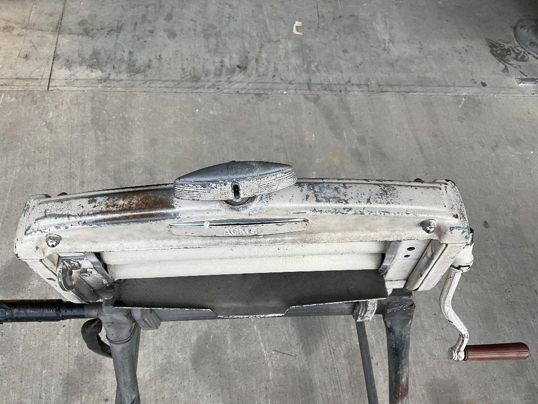 Photo '9' of ACME Vintage Clothes Ringer