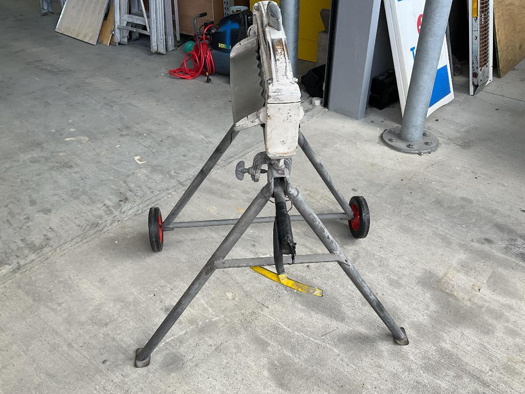 Photo '16' of ACME Vintage Clothes Ringer