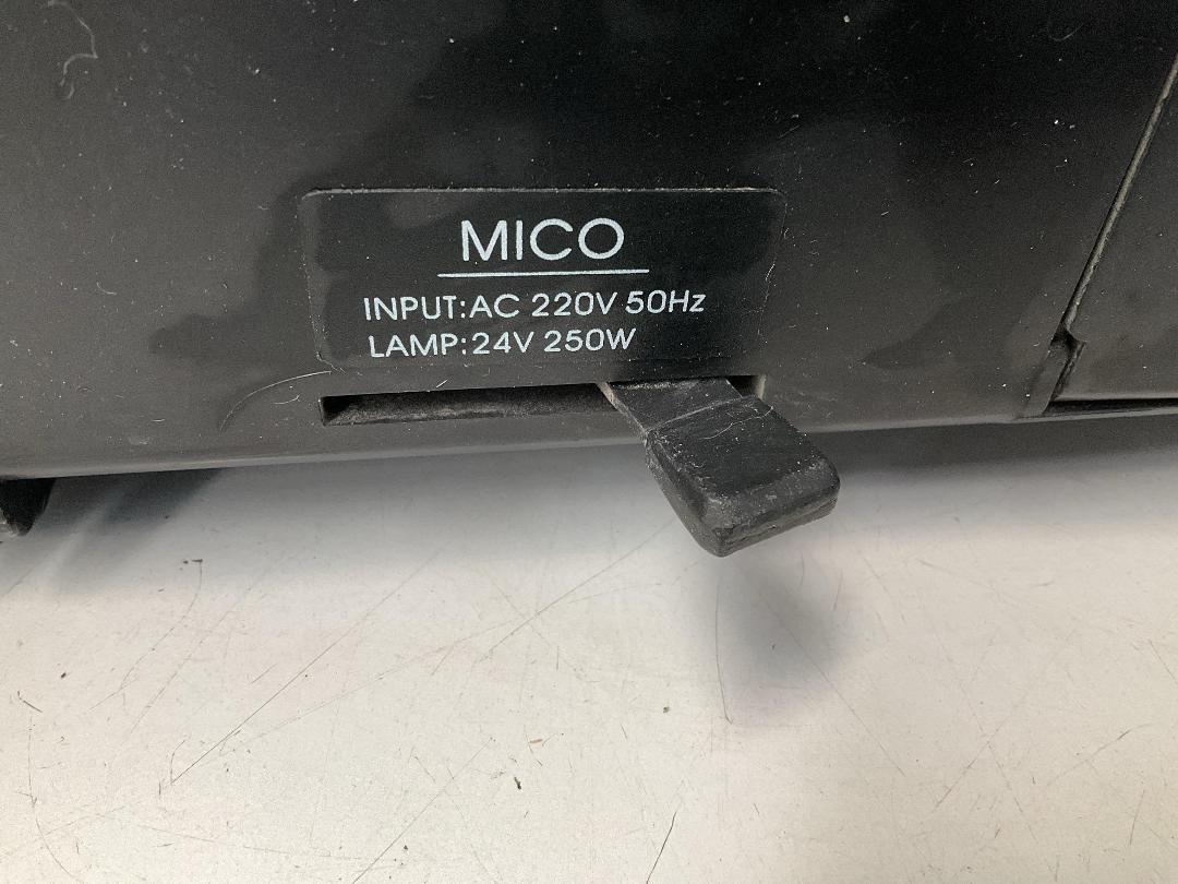 Photo '2' of Mico Overhead Projector