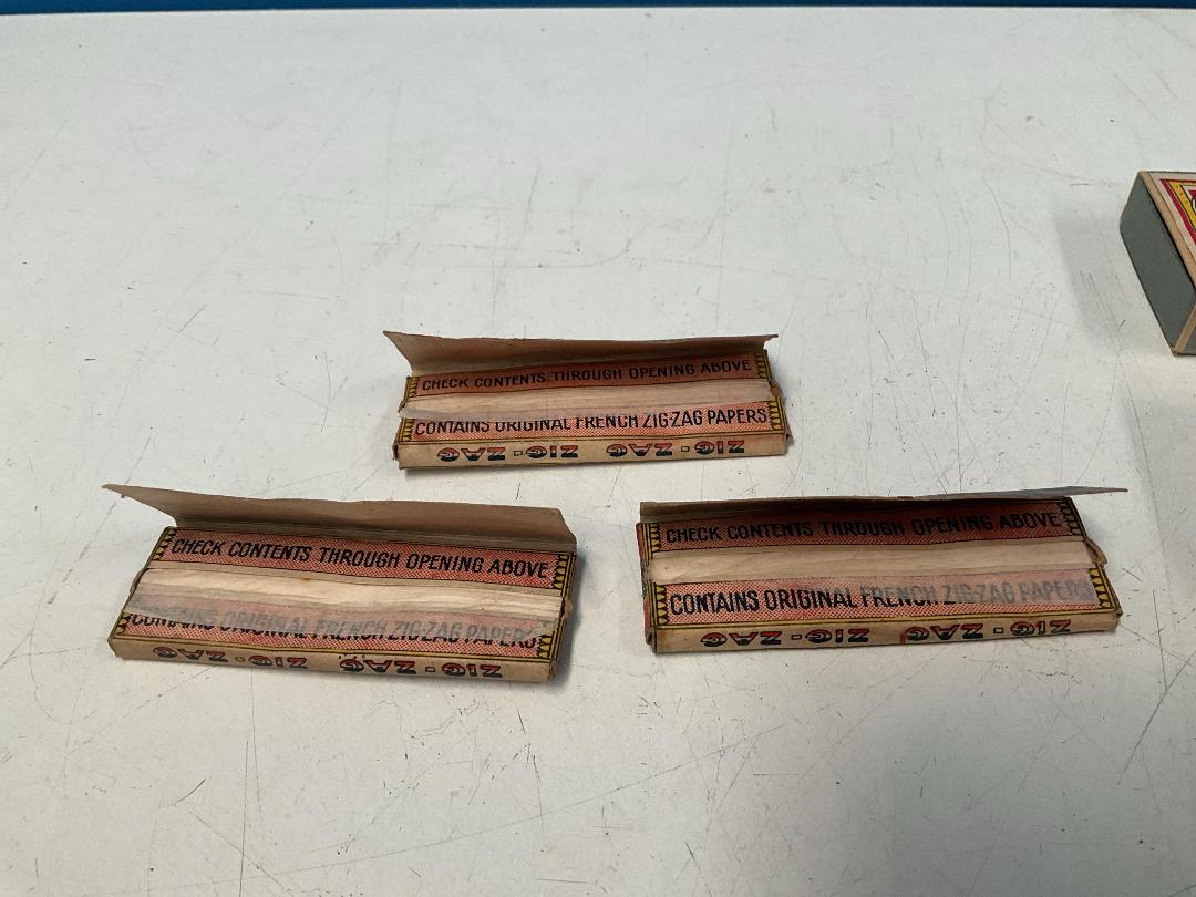 Photo '10' of Antique-Like Matches and Zig-Zag Papers