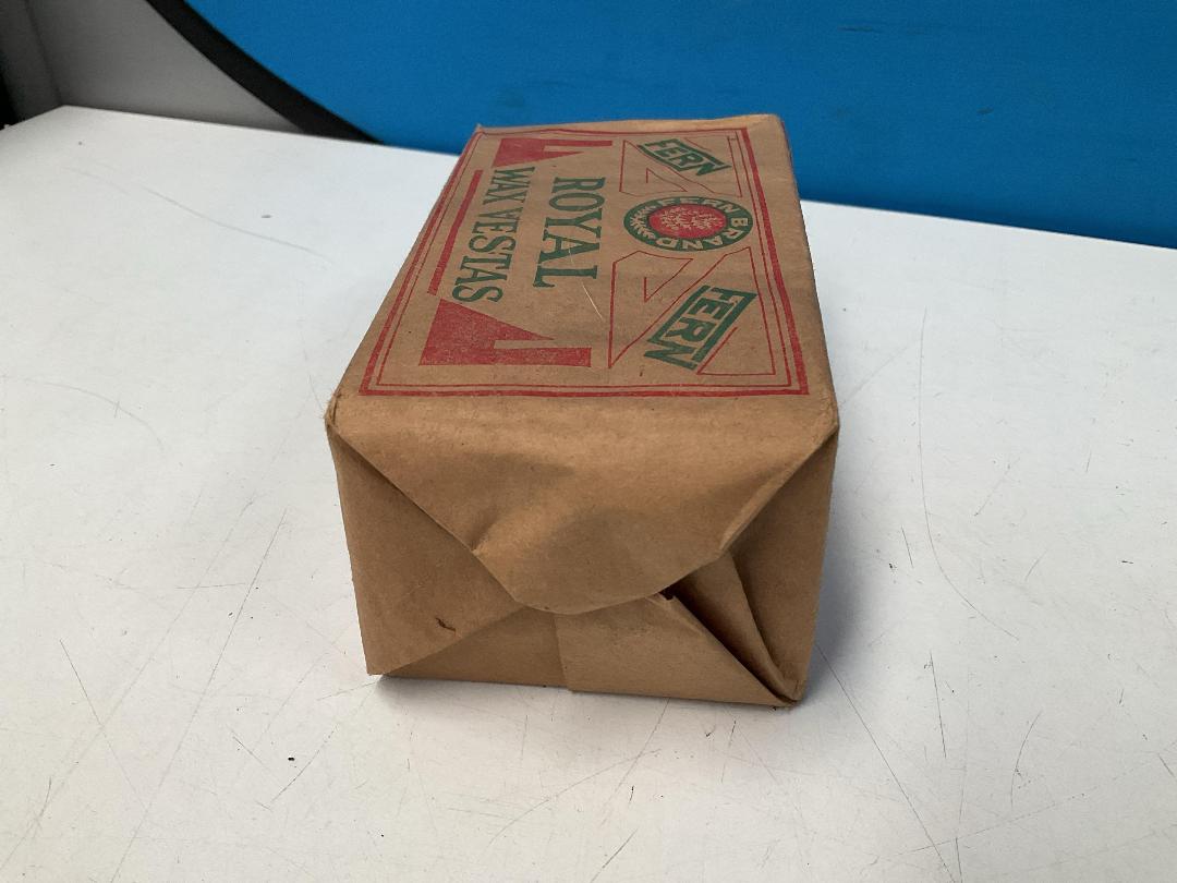 Photo '3' of Antique-Like Royal Wax Vestas Fern Brand Matches