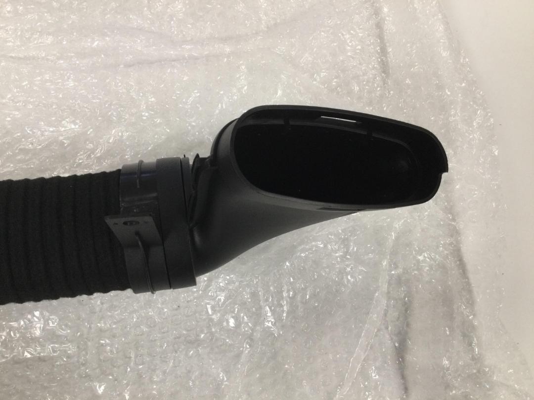 Photo '6' of Mercedes - Benz Air Intake