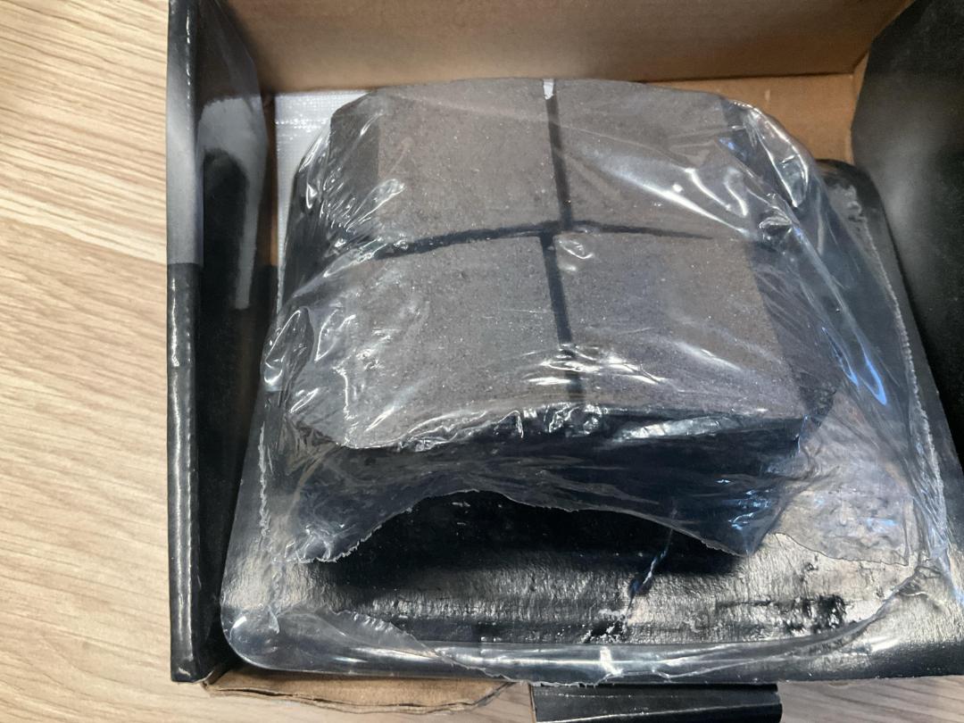 Photo '3' of Royale Premium Brake Pads