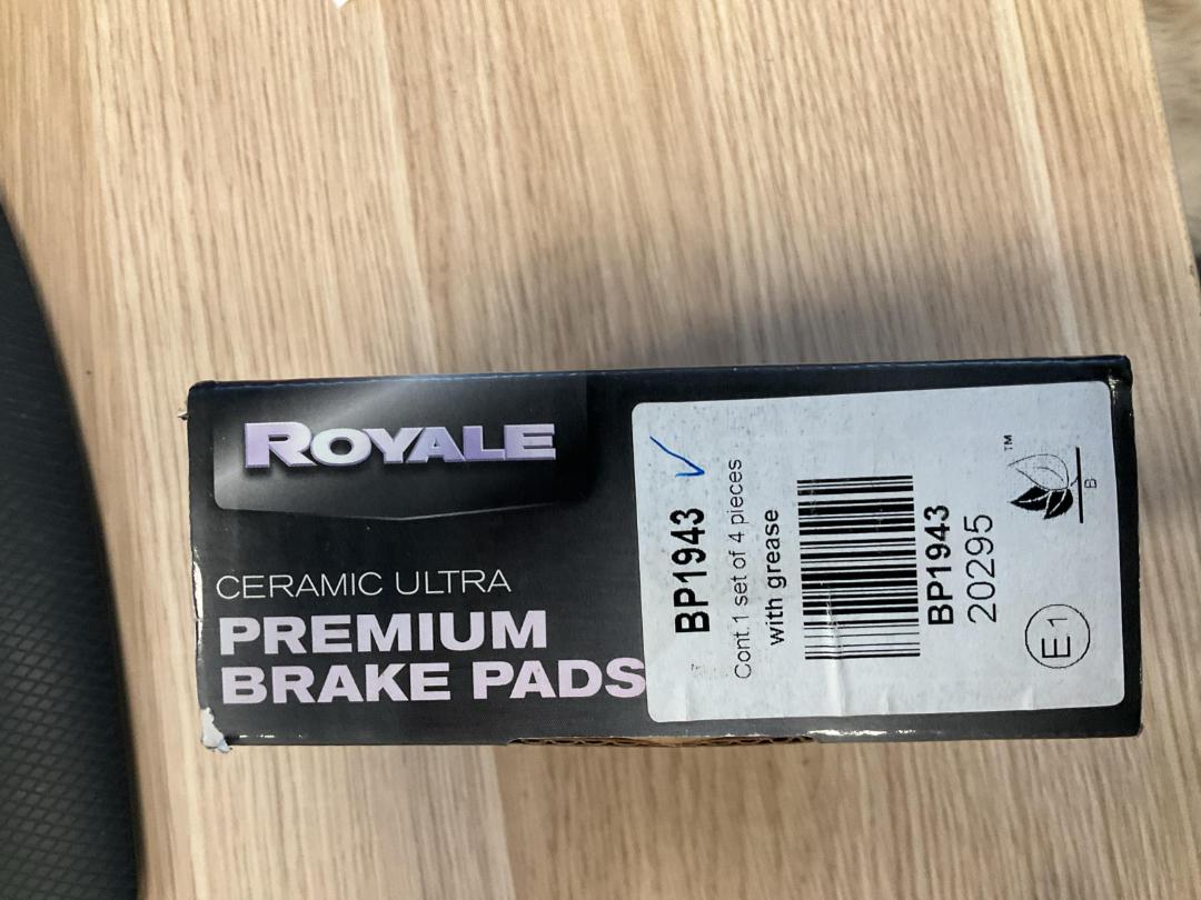 Photo '2' of Royale Premium Brake Pads