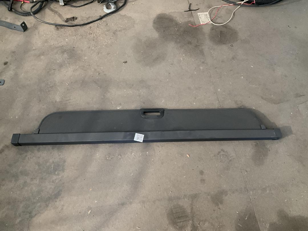 Photo '2' of Retractable Parcel Tray Cover