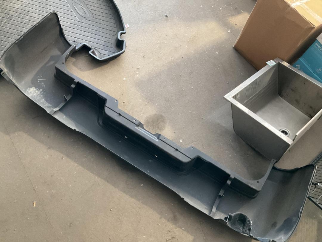 Photo '3' of Nissan NV350 Bumper