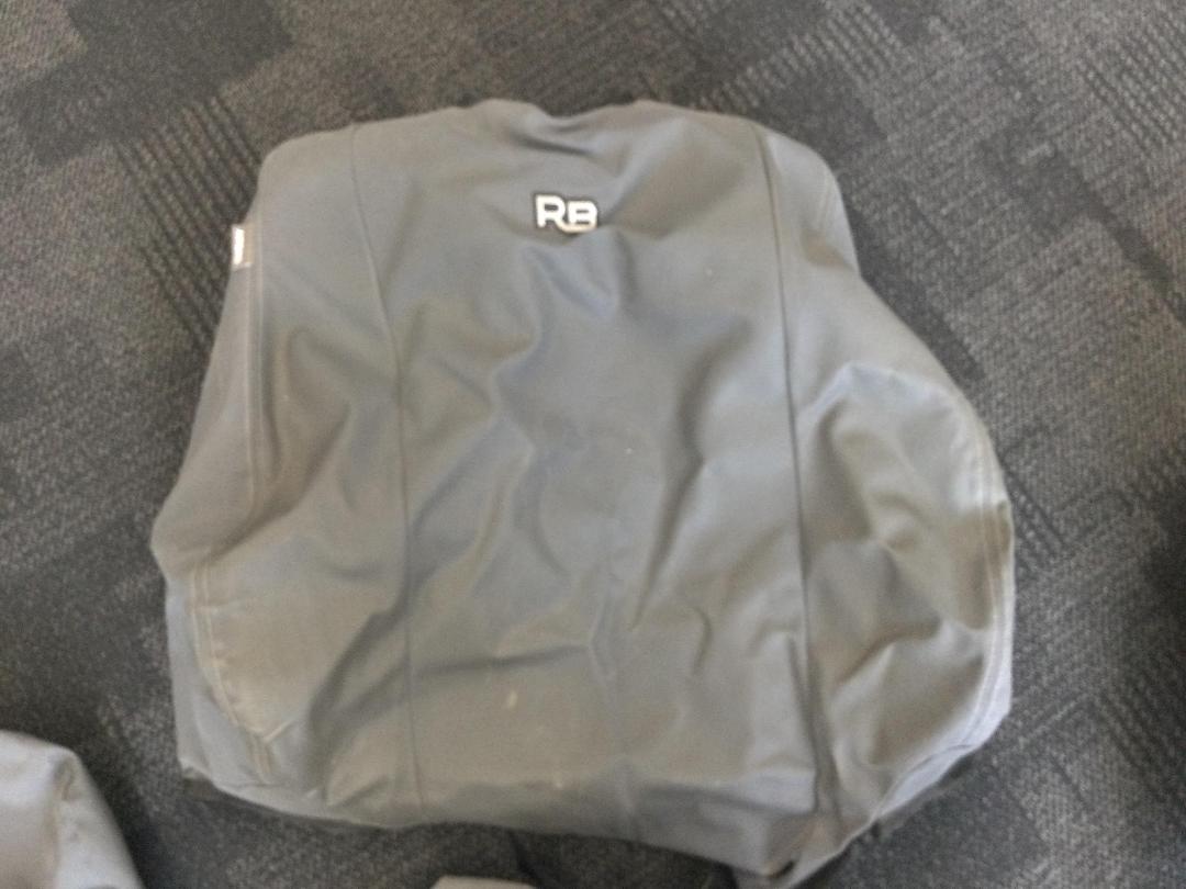 Photo '8' of Front Seat covers