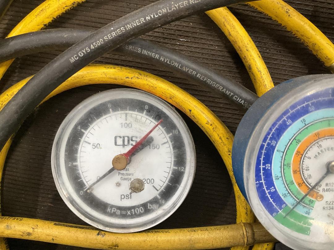 Photo '4' of HVAC Manifold Gauge Set Photo '4' of HVAC Manifold Gauge Set