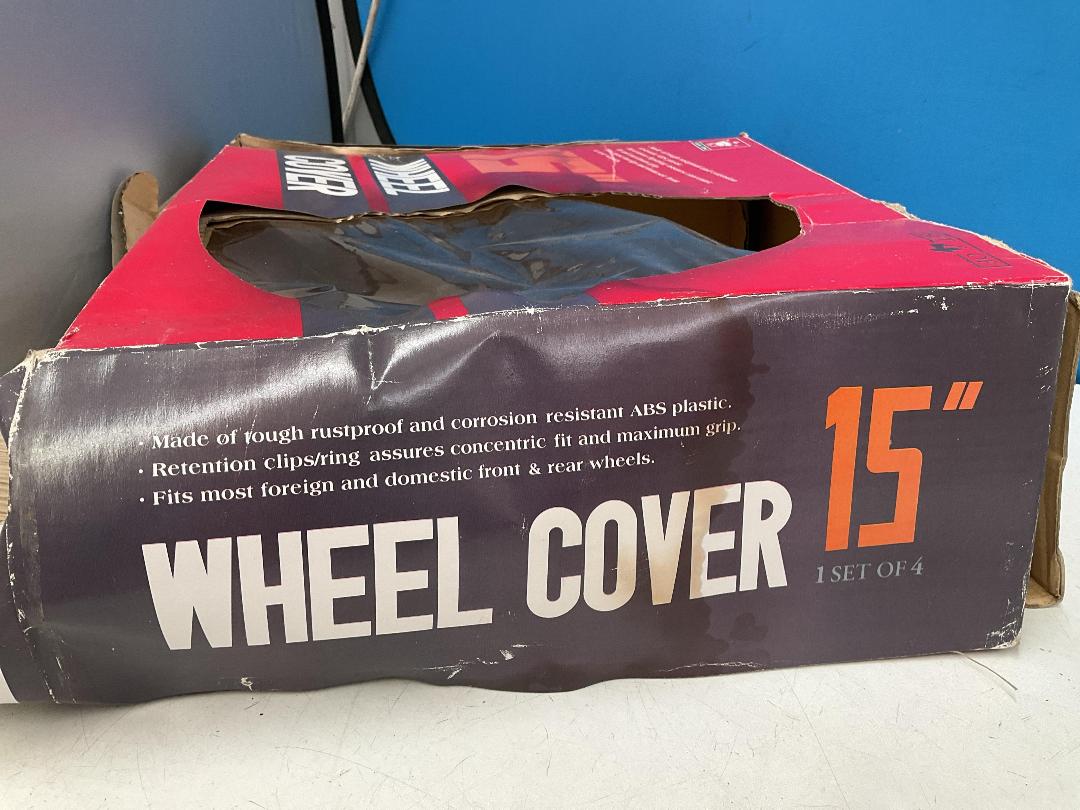 Photo '5' of 3x Kuan Tong 15” Wheel Covers Photo '5' of 3x Kuan Tong 15” Wheel Covers