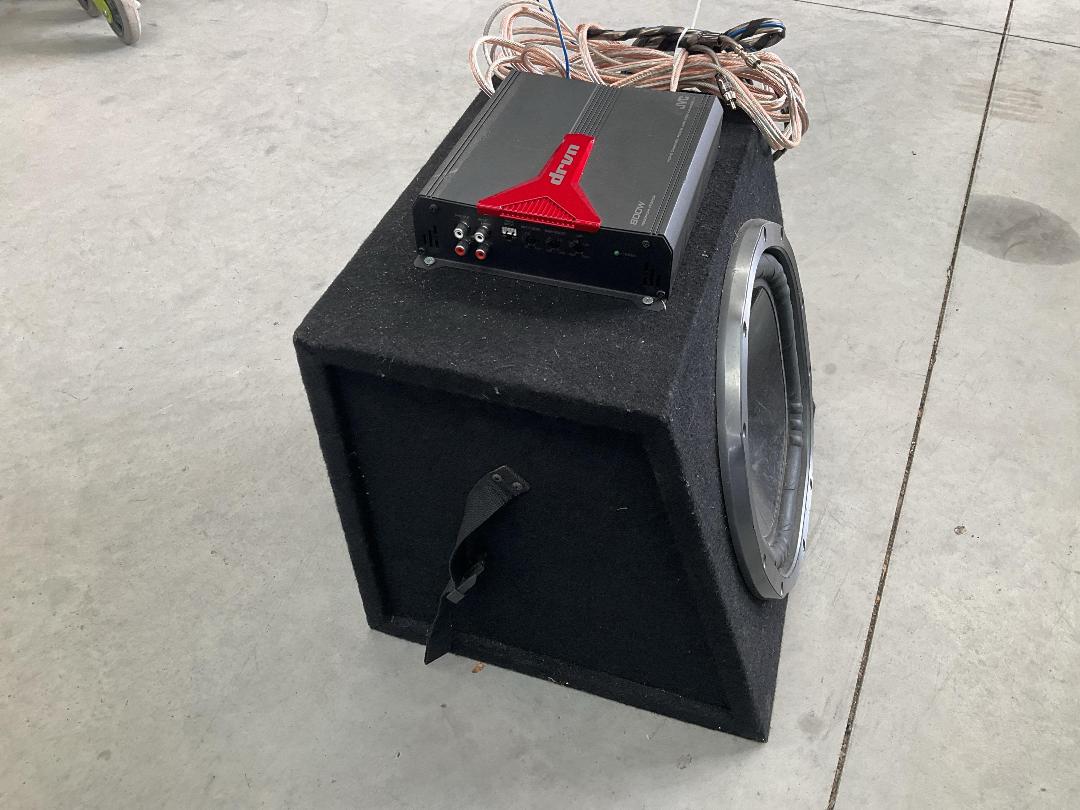 Photo '6' of Sony - Xplod 1000W Sub & JVC DRVN 800w Amp