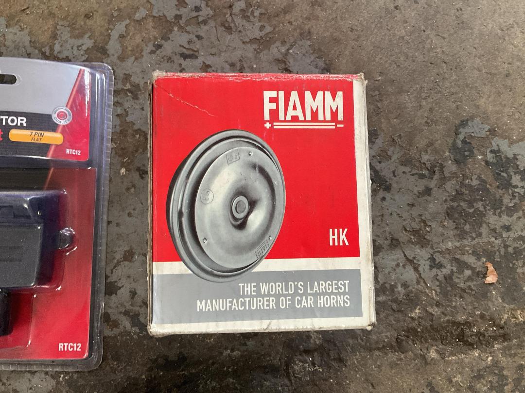 Photo '4' of Packaged and Loose Car Repair Items