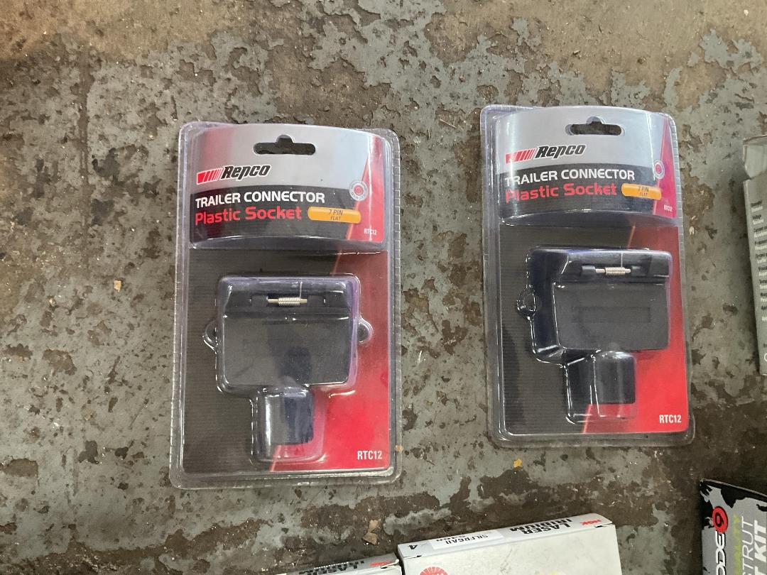 Photo '3' of Packaged and Loose Car Repair Items