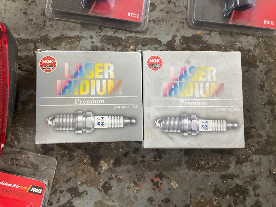 Photo '10' of Packaged and Loose Car Repair Items