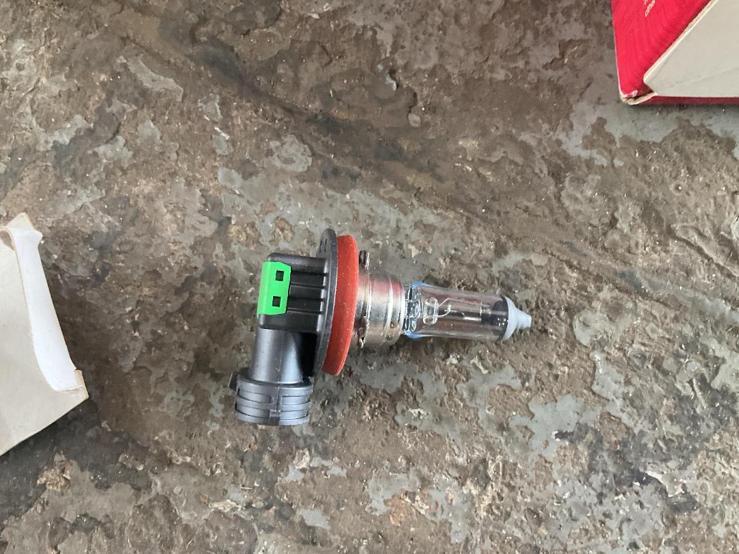 Photo '19' of Packaged and Loose Car Repair Items