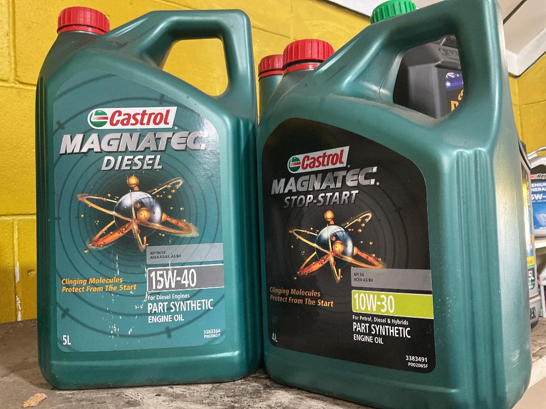 Photo '3' of Assorted Vehicle Oils and Fluid Photo '3' of Assorted Vehicle Oils and Fluid