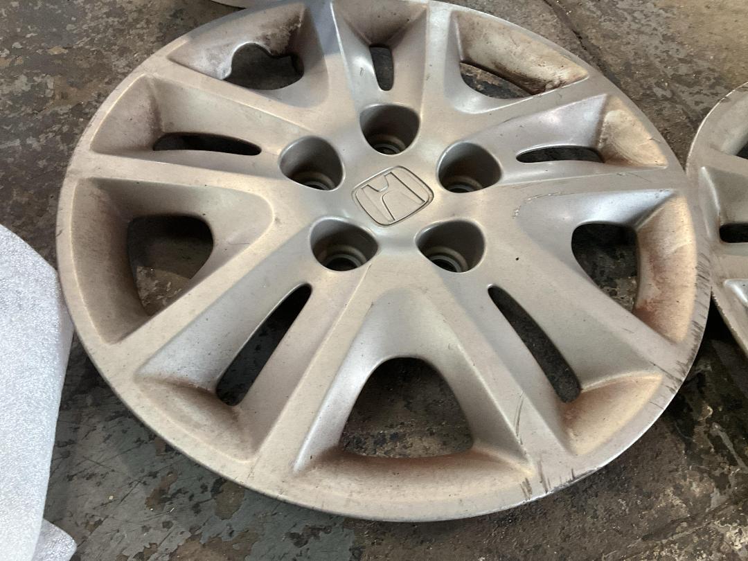 Photo '4' of Honda Civic Rim Snap On Covers