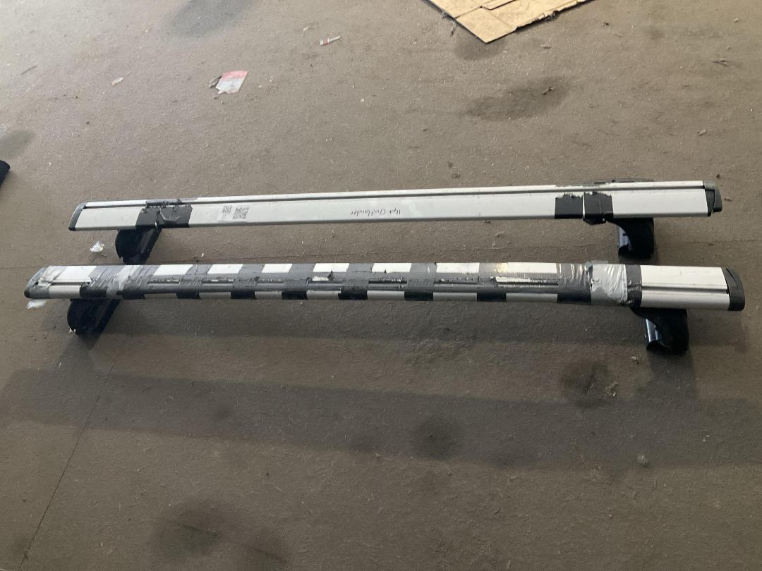 Photo '4' of Mitsubishi Outlander Roof racks