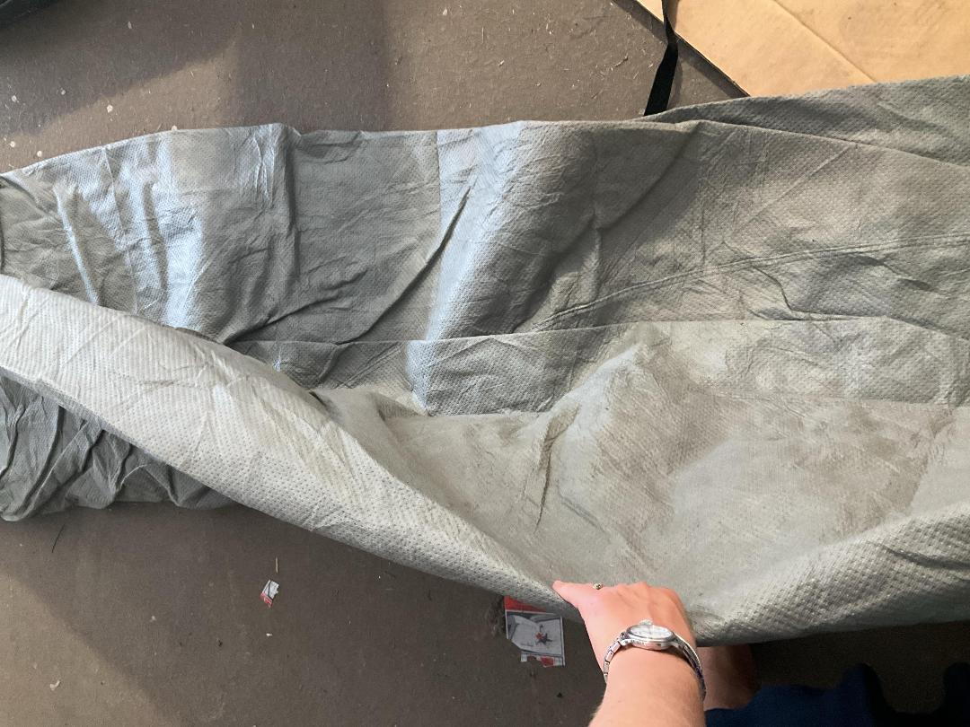 Photo '4' of Compact SUV dust cover