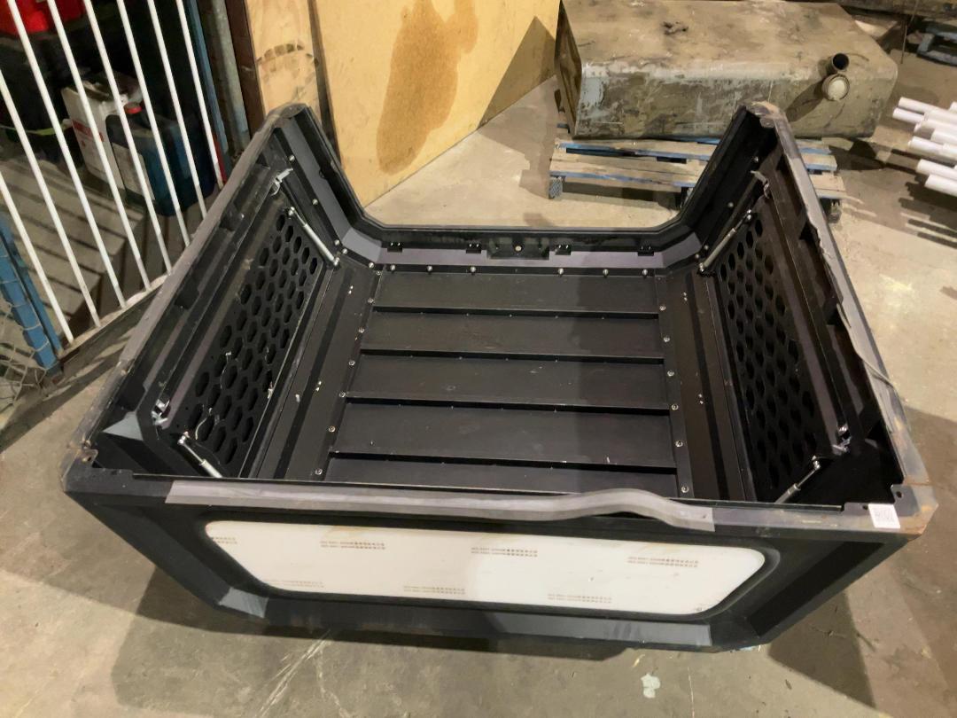 Photo '2' of Ute Canopy Photo '2' of Ute Canopy