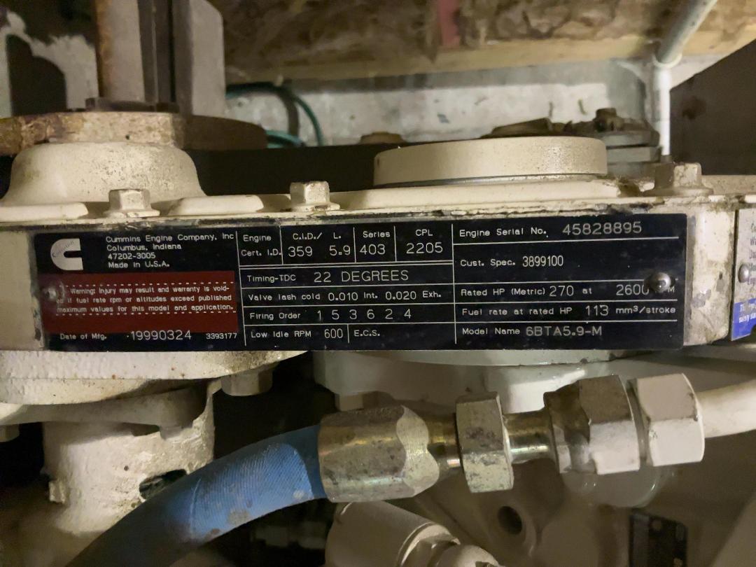 Photo '5' of Cummins Engine - Boat Photo '5' of Cummins Engine - Boat