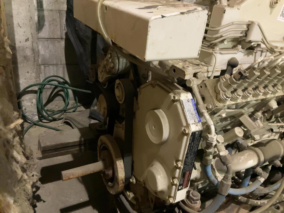 Photo '7' of Cummins Engine - Boat Photo '7' of Cummins Engine - Boat