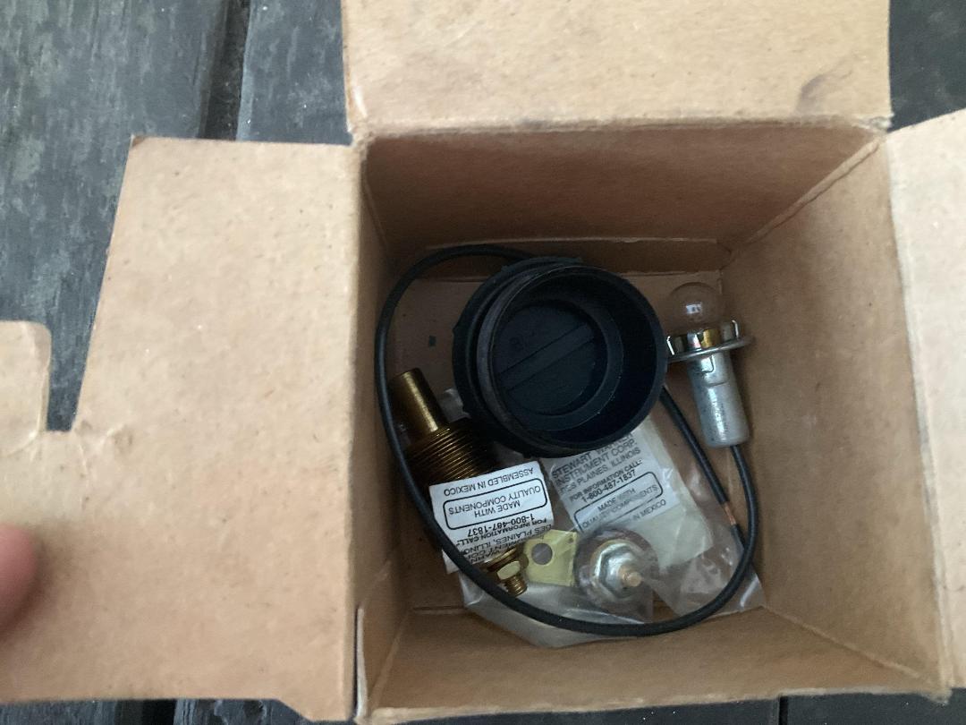 Photo '4' of Allison Transmission Trans Oil Temp Gauge