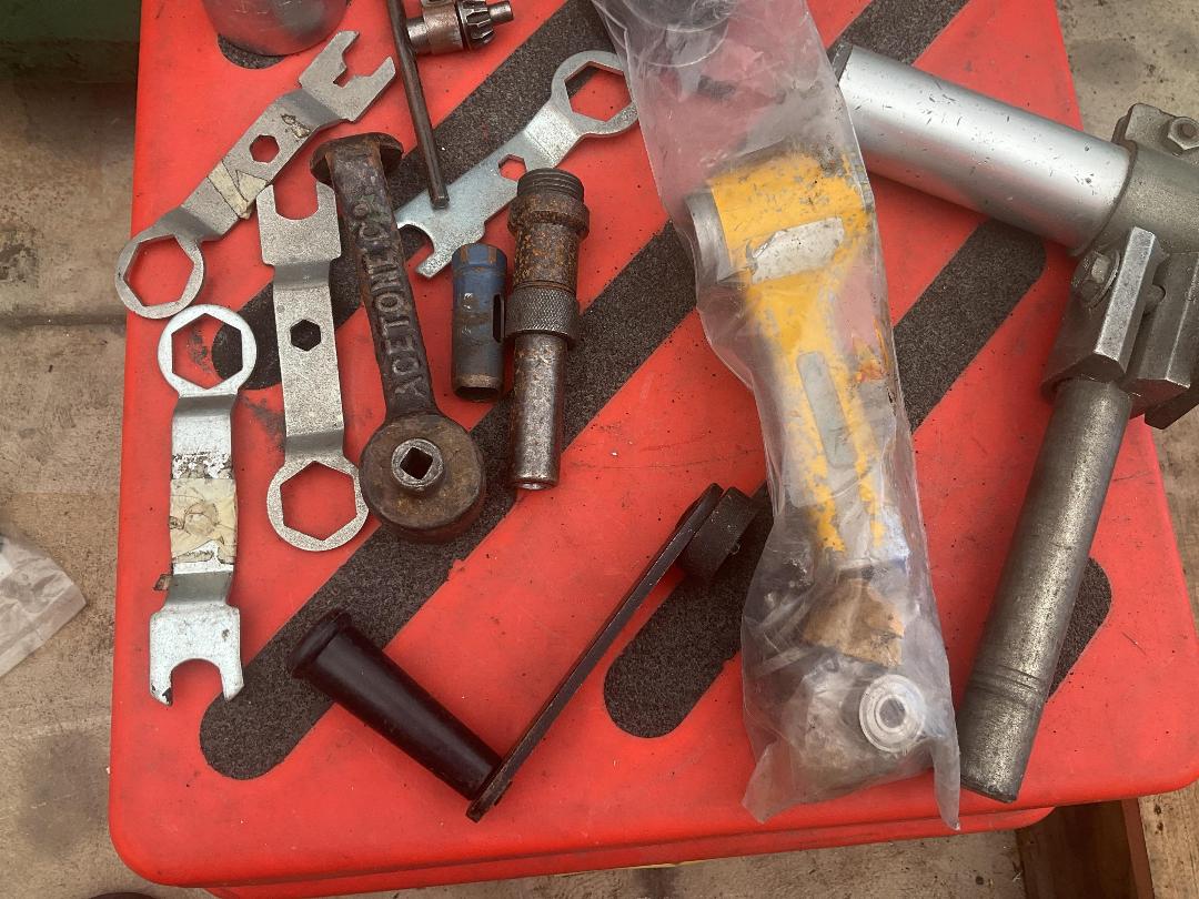 Photo '3' of Miscellaneous Tools Photo '3' of Miscellaneous Tools