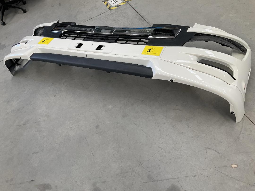 Photo '12' of 2024 Hino 700 Front Bumper